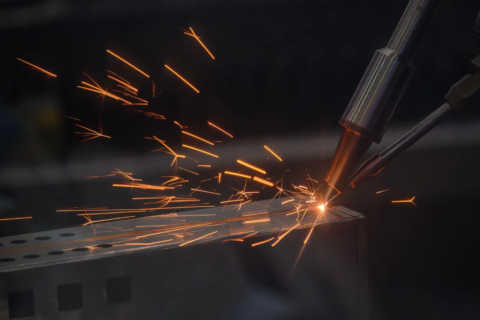 máy hàn laser TPHCM